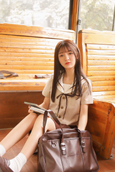 李赛凤三级