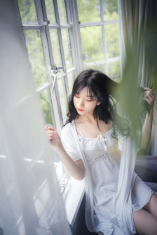 从后面抱着妈妈突然脸一红
